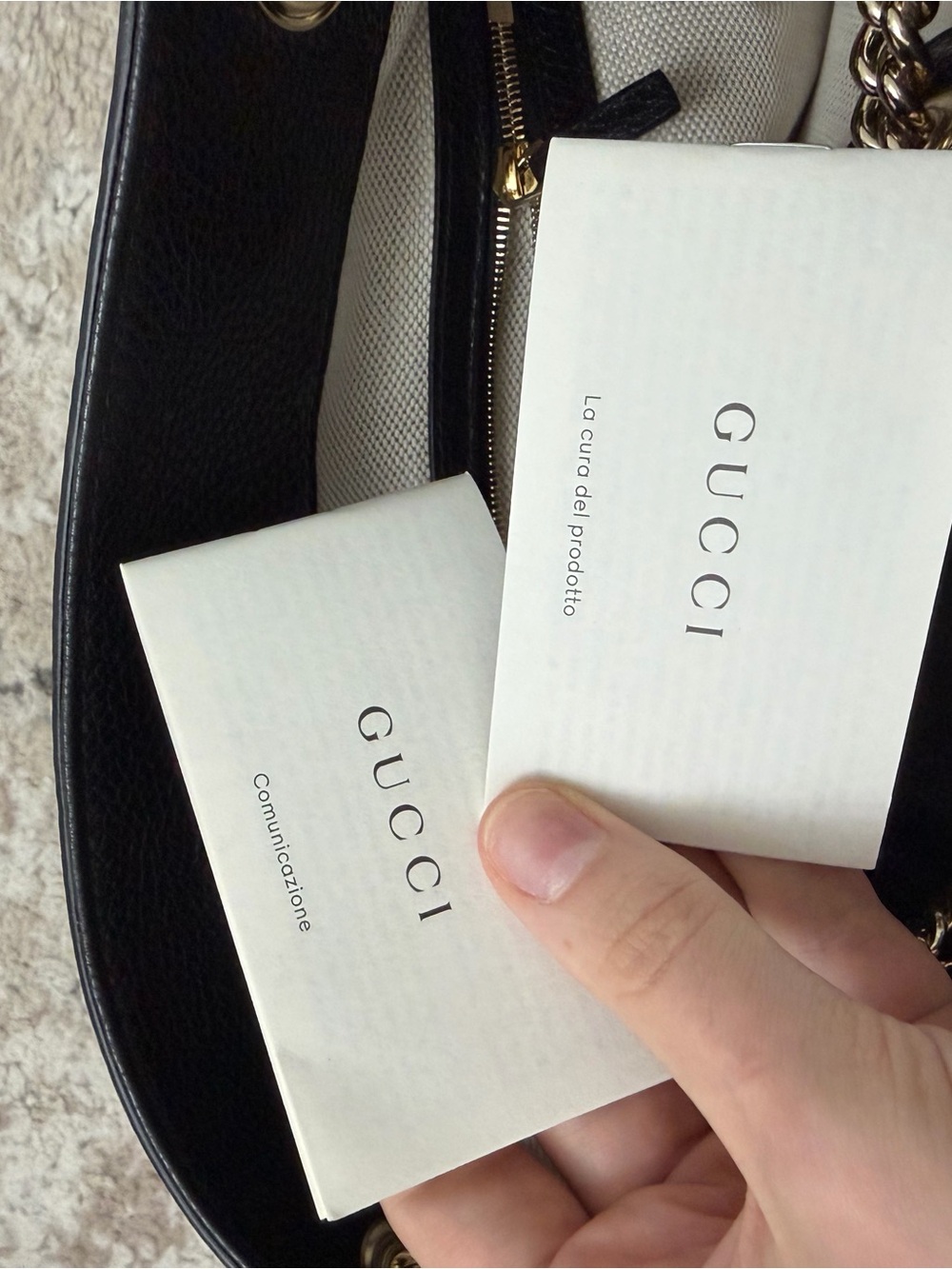 Gucci Pre-Owned 2000-2015 Medium Calfskin Soho Chain tote bag in black - Picture 9 of 10